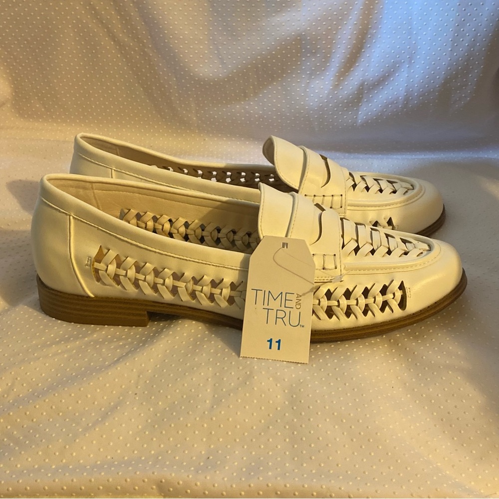 Time and Tru White Loafers with Woven Design Size 11 Shoes Slip On Women’s New